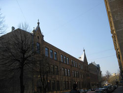 Українська школа у Ризі. Фото wikimapia.org